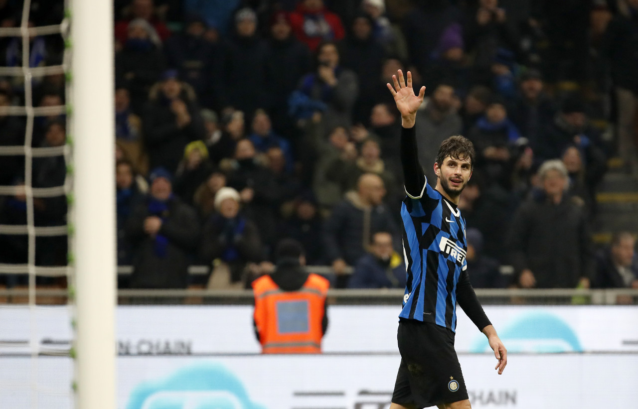 巴西甲战报：阿尔贝托双响，德佩建功，科林蒂安3-1圣保罗（巴甲快讯：阿尔贝托梅开二度，德佩破门，科林蒂安3-1力克圣保罗）