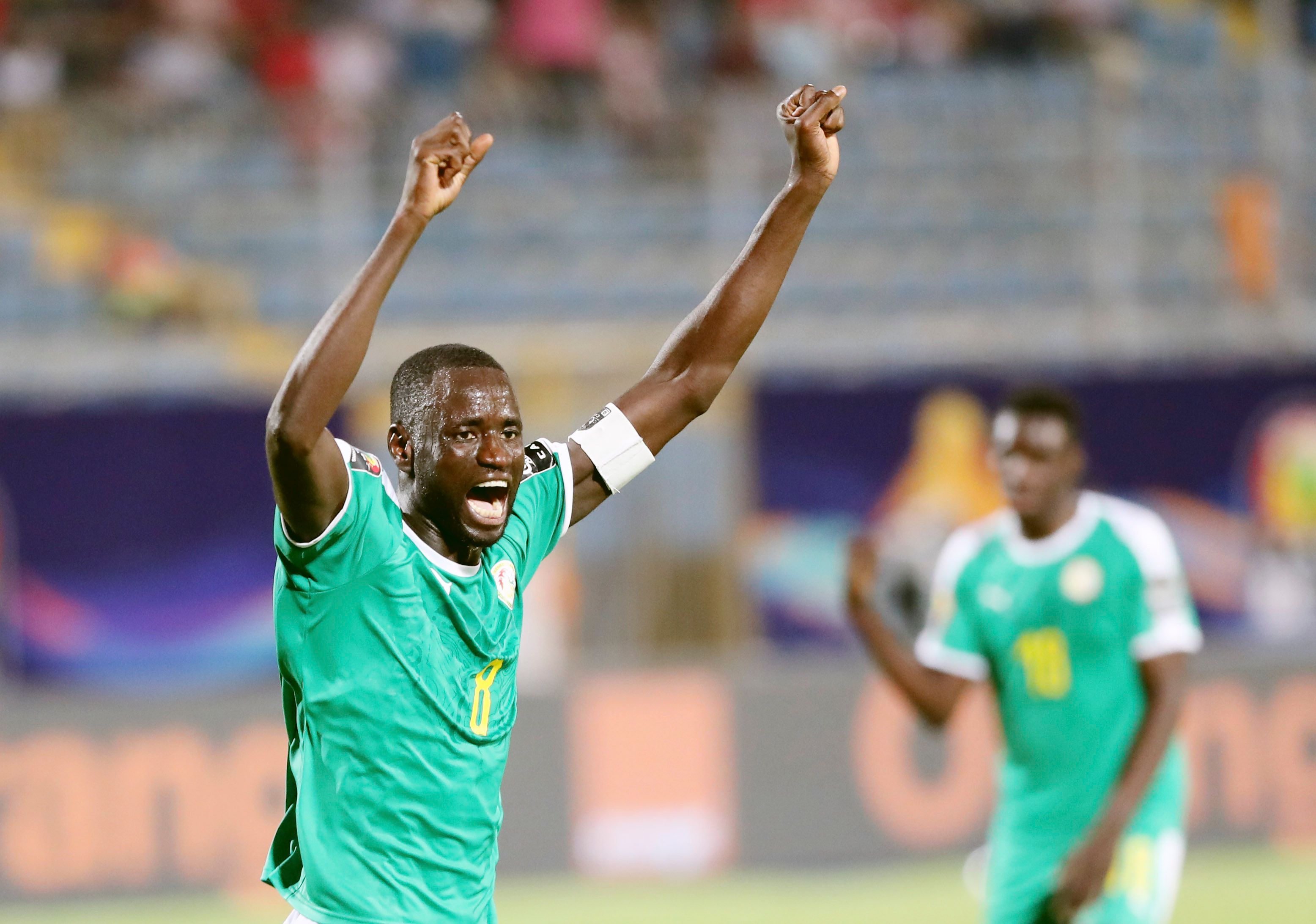 拉什福德：莱万告诉我要多传中，为孔德梅开二度感到高兴（拉什福德：听从莱万建议多传中，为孔德梅开二度感到开心）