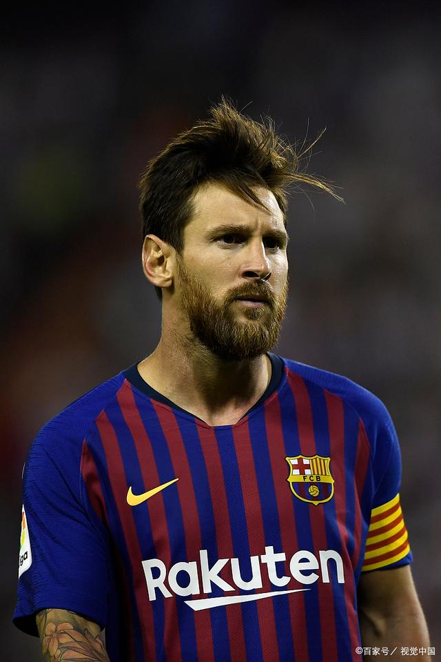 黄潜主帅：亚马尔成熟的像30岁球员，对阵巴萨需全力以赴（比利亚雷亚尔主帅：亚马尔老成如30岁老将，战巴萨须全力以赴）