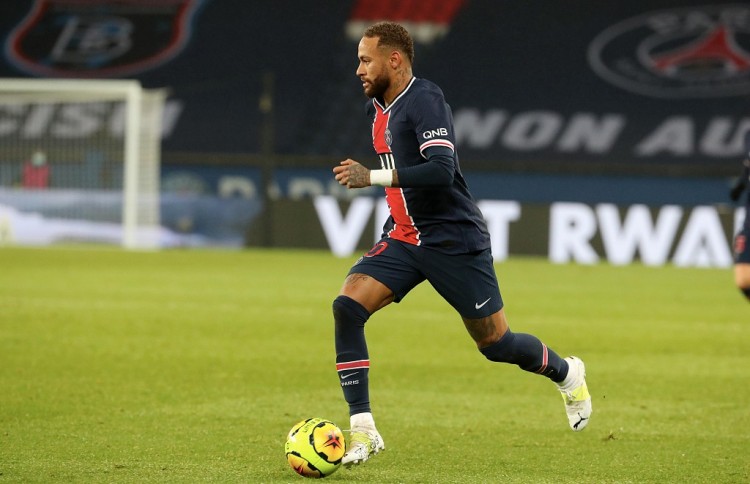 TA分析3-4-3阵型：从链式防守到战术万花筒，攻守易形的现代解法（TA解码3-4-3：由链式防守至战术万花筒，攻防易形的现代答案）