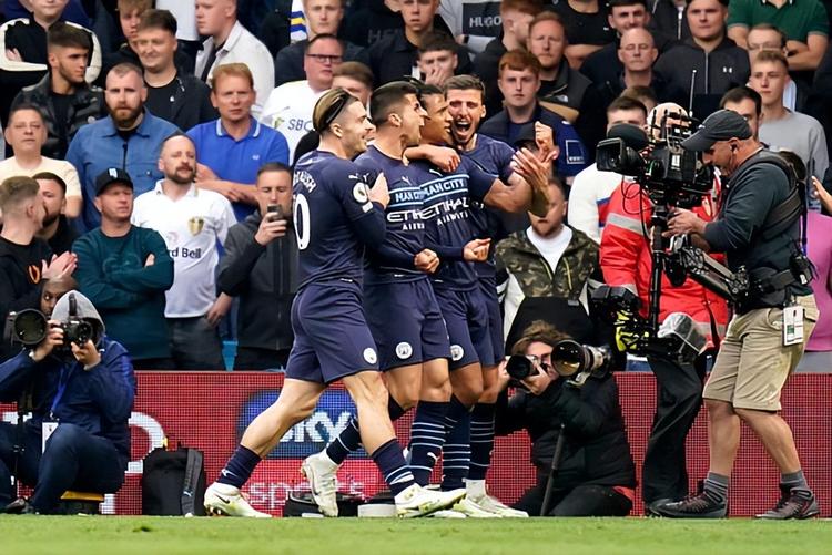 上次英超客战桑德兰，阿森纳依靠吉鲁替补梅开二度4-1胜（阿森纳上次英超做客桑德兰，替补吉鲁梅开二度助队4-1取胜）