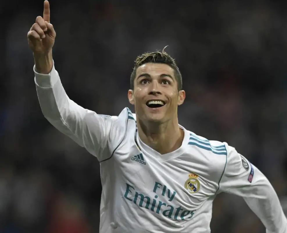 官方：拜仁后卫莱默尔当选2025奥地利年度最佳球员（官宣：拜仁后卫莱默尔荣膺2025年奥地利足球先生）