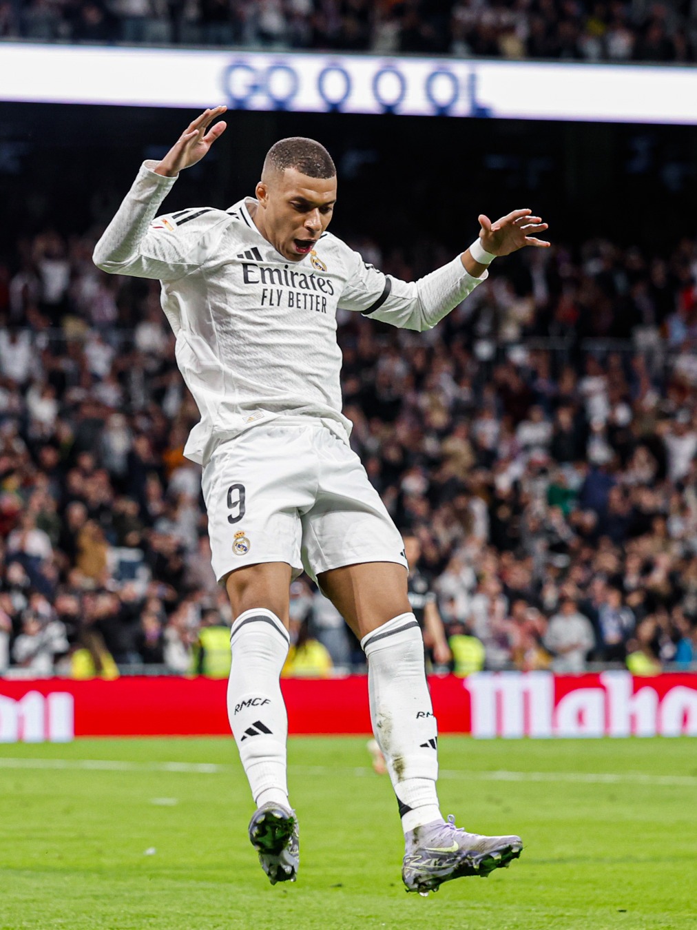 多特CEO：看到图赫尔今天的成就，后悔当初解雇了他（多特CEO直言：目睹图赫尔如今成就，悔当年解雇决定）