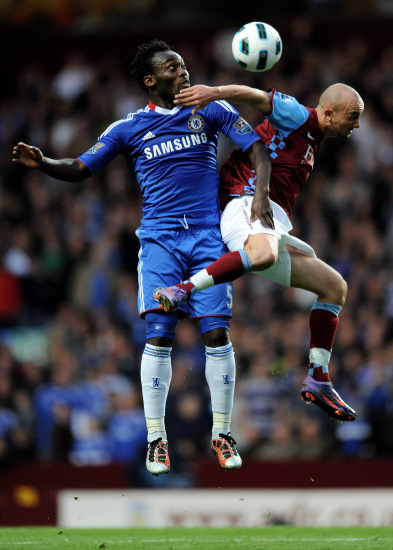 中国足协代表团访问法兰克福俱乐部，双方开展深度交流（中国足协代表团赴法兰克福俱乐部考察，双方展开深入对话）