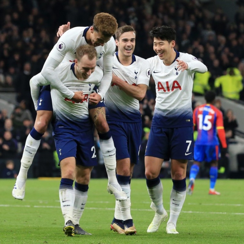 英超战报：卡什破门，布恩迪亚送绝杀，阿森纳1-2不敌维拉（英超速递：卡什先拔头筹，布恩迪亚压哨绝杀，阿森纳1-2憾负维拉）